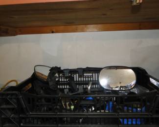 Exterior vehicle mirrors, for when you are hauling the big rig behind you.  Complete kit
