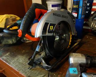 Black and Decker 13 inch saw