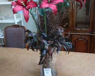 3            red  flower  arrangement             