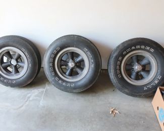 3  tire  and  rims   they  are  kelly  super  charger tire   E70-14  and E70-14   wheels   They  are  older     Price  is   175.00