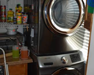 Samsung VRT Steam Washer and Dryer in Beautiful Condition!