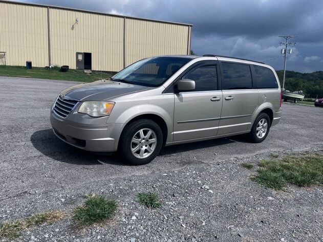 2009 CHRYSLER TOWN AND COUNTRY MINI VAN