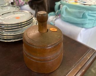 VINTAGE WOODEN MOLD PRESS