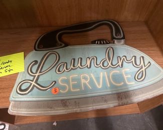 LAUNDRY SERVICE SIGN