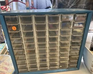 HARDWARE ORGANIZER