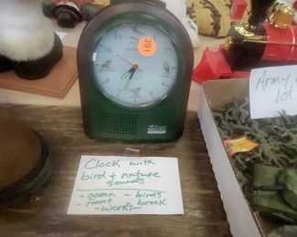 CLOCK WITH BIRD SOUNDS