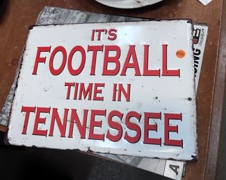 TENNESSEE FOOTBALL SIGN