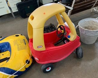 LITTLE TIKES CAR