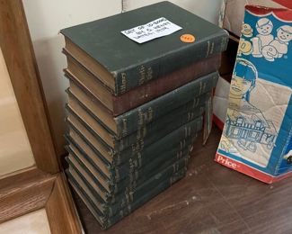 LOT OF VINTAGE BOOKS