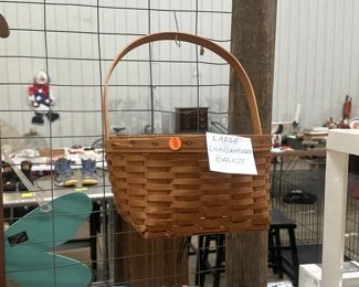 LONGABERGER BASKET