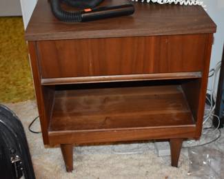 Mid Century Modern Walnut Bedroom Suite featuring Queen Bed with "brutalist" style Head Board, Large Mirrored Dresser with Linen Fold Side Doors with with 3 Pull Out Drawers on each side,  and 4 large Center Drawers, plus Fabulous Linen Fold Chest featuring Linen Fold top drawers opening  up to 4 Pull Out Drawers ( 2 to each side) with 3 large Dresser Drawers on the bottom, plus 2 Matching Beautiful Night Stands.