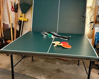 Harvard Ping Ping Table Like New $150
Paddles, net & balls included