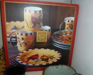 Service for 4 never removed from the  box