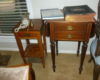 2 cute small vintage tables