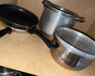 Sauce pans and Kitchen goodies