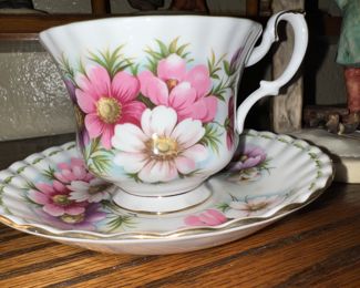 Royal Albert Tea + Saucer