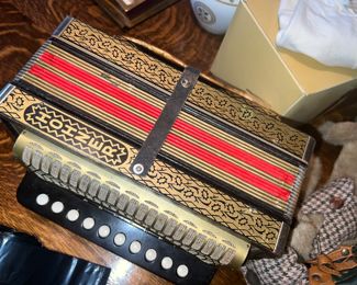 Hohner Accordion Squeeze Box Works great!! 