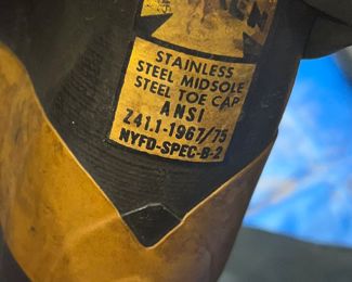 Siren Stainless steel midsole steel toe looks like 1960's