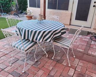 Patio Table and 4 Chairs