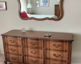 Thomasville French Provincial Serpentine Dresser with Mirror