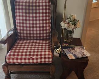 Vintage Farmhouse Gingham Pattern Arm Chair