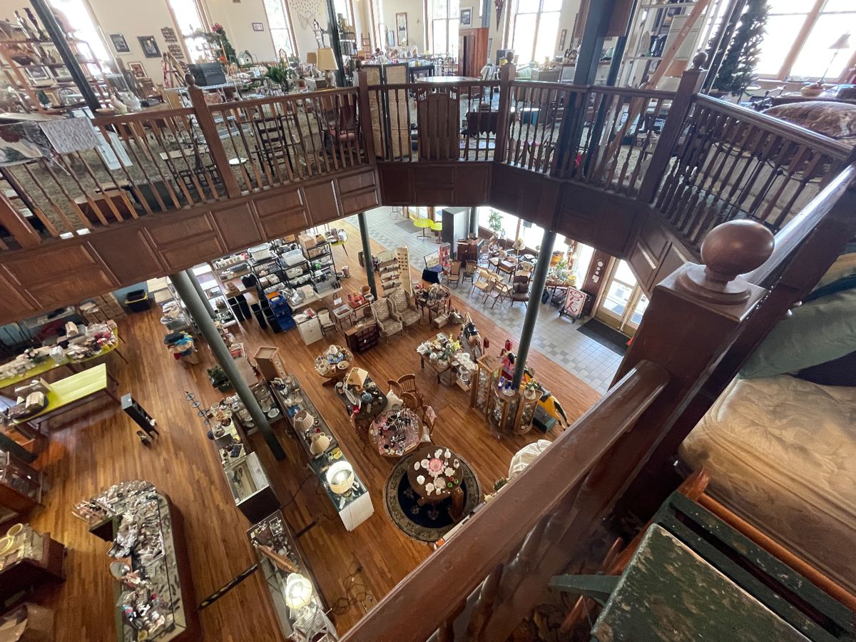 Weisman & Co. Antiques & Collectibles Store... starts on 9/8/2023