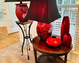 Ethan Allen Occasional Table, Accent/Table Lamps and Decor