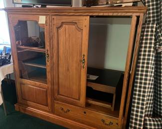 Thomasville Media cabinet