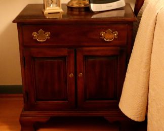Pr Mahogany Nightstands