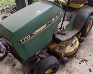John Deere Riding Mower