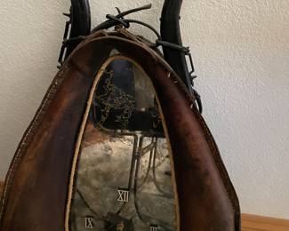 Vintage horse collar mirrored clock