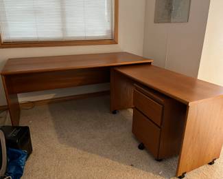 excellent condition on this modular vintage Danish desk and file cabinet - smaller side desk and file cart are both on wheels
