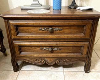 Nightstand/side table (set of 2)