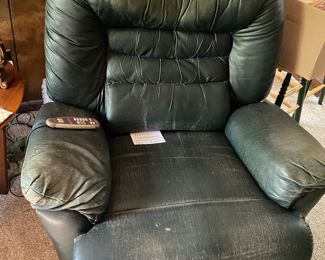 Massage with heat chair
