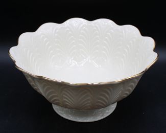 Lenox Greenfield Collection Centerpiece Pedestal Serving Bowl
