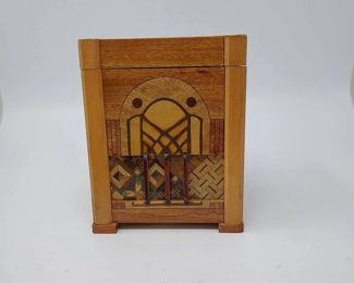 Cute Dog Wooden Box Cigarette Dispenser