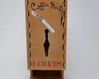 Mid Century Wooden Hanging Cigarette Pack Holder Dispenser Coffin Nails I Like Em