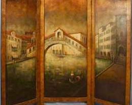 The Delgado Screen is painted on both sides with different scenes.