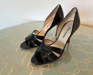 Women's Manolo Blahnik Black Minia Crisscross Watersnake d'Orsay Size 37
