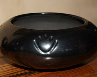 Santa Clara vessel by Margaret Tafoya