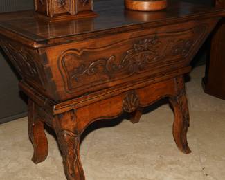 Antique French Provencal Louis XV Dough Bin Petrin