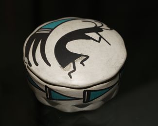 Acoma trinket box by Deborah