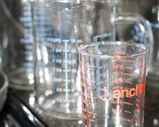 Beaker measuring cups