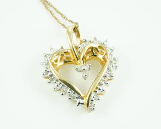 Diamonds & 14k heart pendant in 14k chain