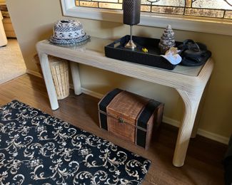 Accent table, area rug