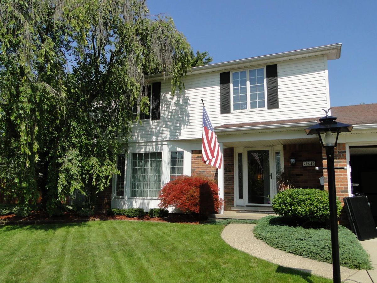 Livonia Estate Sale ****** 75 OFF SUNDAY... starts on 9/10/2023