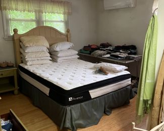 Queen size bed frame w/ almost new beautiful mattress
