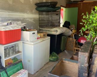 Various garage items