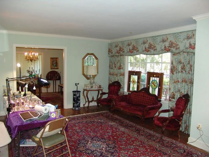 Shady Grove area estate sale on Gwynne starts on 10/6/2023