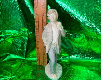 Nao by Lladro Traveler #2 $26.00